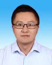 縣委常委、組織部部長，兼任縣總工會主席：繆亞濤 